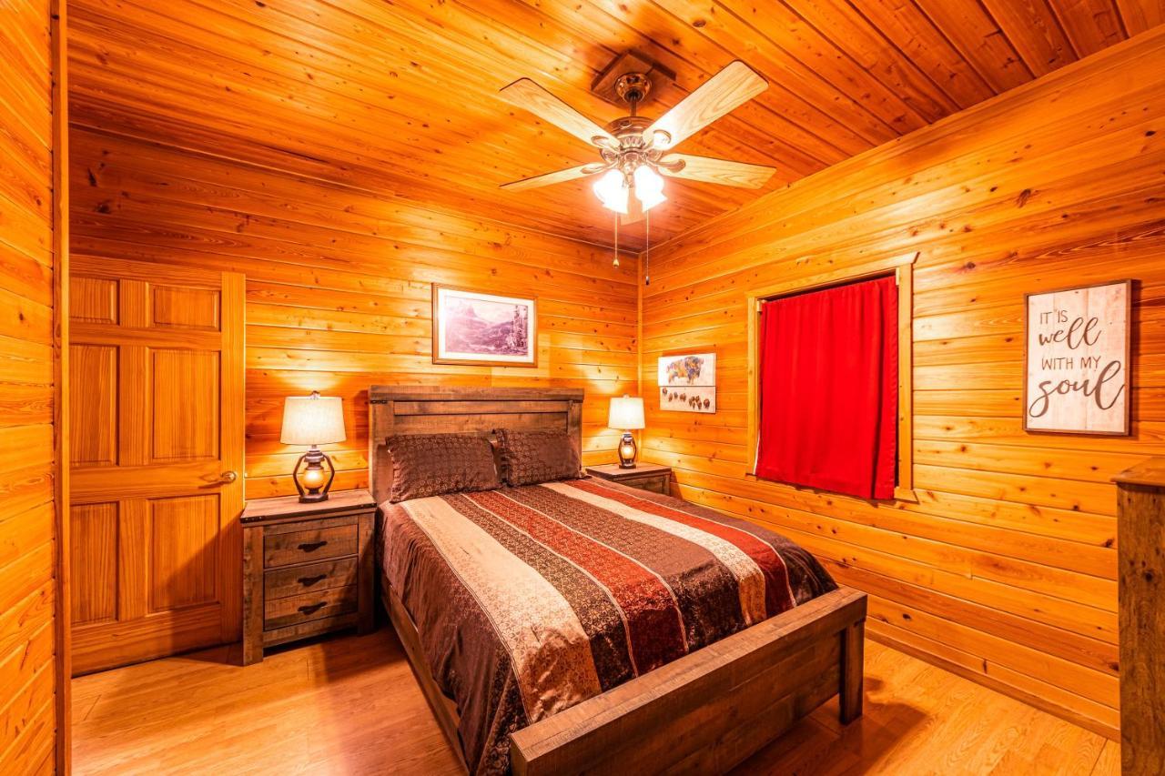 Cabin #4 The Wolves Den - Pet Friendly- Sleeps 6 - Playground & Game Room Payson Kültér fotó