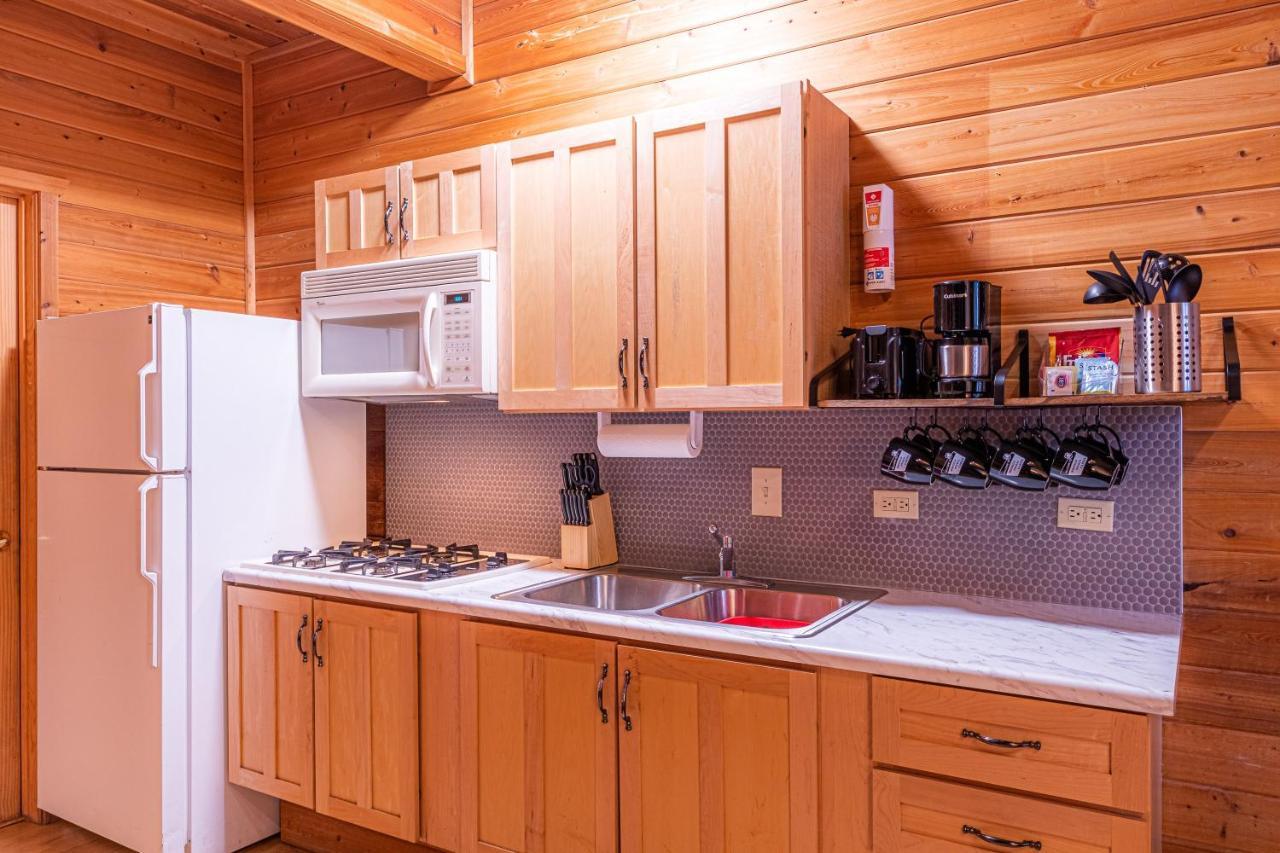 Cabin #4 The Wolves Den - Pet Friendly- Sleeps 6 - Playground & Game Room Payson Kültér fotó