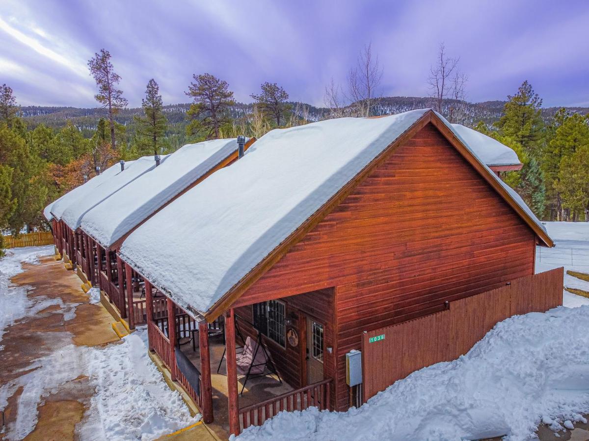 Cabin #4 The Wolves Den - Pet Friendly- Sleeps 6 - Playground & Game Room Payson Kültér fotó